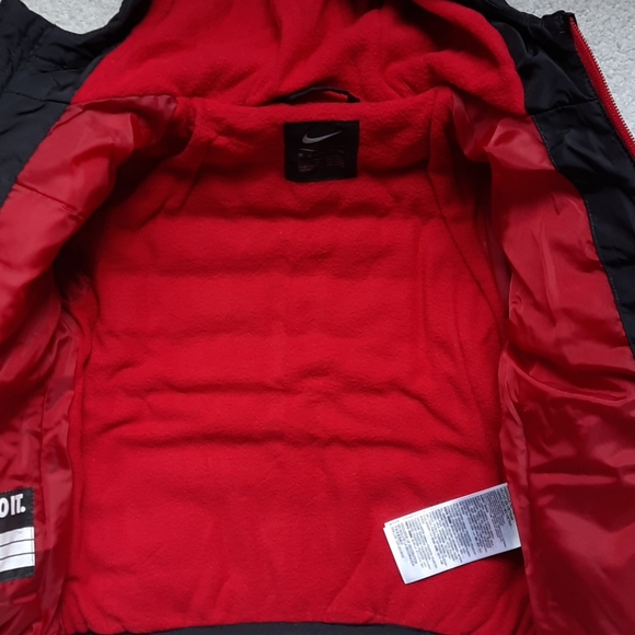 Boys Nike puffer jacket - Picture 8 of 10